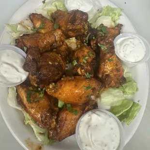 food, chicken wings and fried chicken