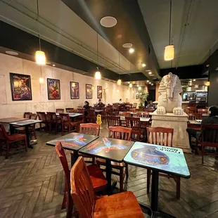 Closer view of said Sphinxy Boi.