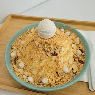 Injeolmi Bingsu