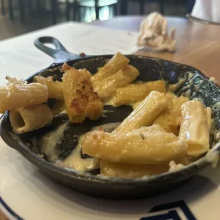 BAKED MAC AND CHEESE