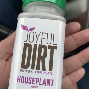 So cool. I have been looking for an indoor plant fertilizer. Reusable bottle.