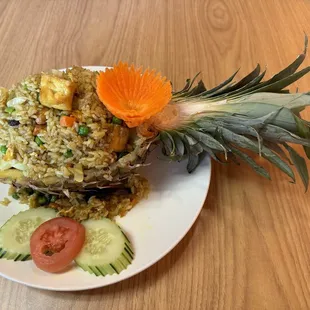 R5. Pineapple Fried Rice