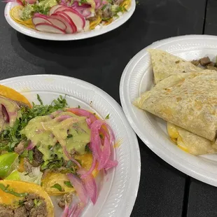 Asada quesadilla, asada tacos, and a combo of different proteins