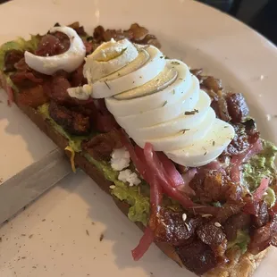 Avo Toast