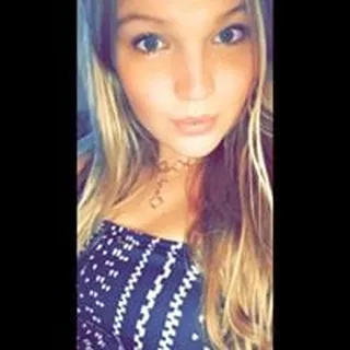 Leonie D.