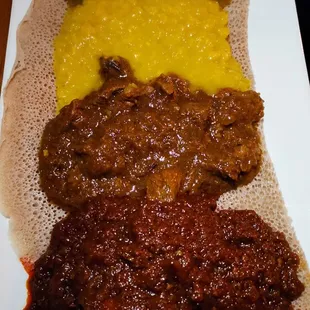 Alicha Siga, Lamb, Kik Wot