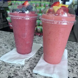 Berry &amp; Dubi smoothie