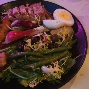 Salad Niçoise at Le Tour restaurant