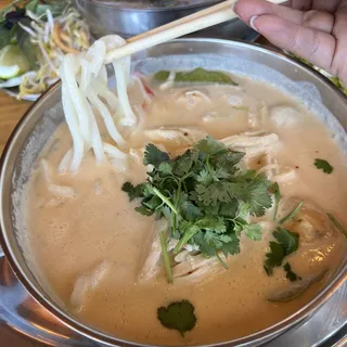 Udon Tom-Kha