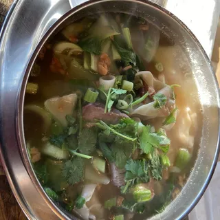 Bangkok Wonton Egg Noodle Soup