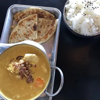 Yellow Chicken Curry