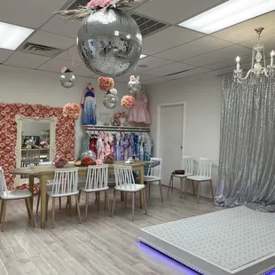 Beautiful set up! With a stage for dancing.