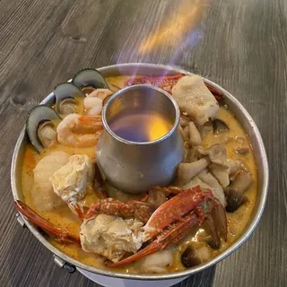 Tom Kha