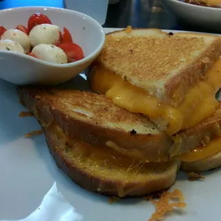 Popame's Cheeesy Cheese Griller