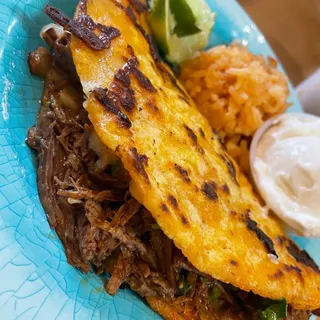 Platter Beef Birria, Rice & Beans, Tortillas