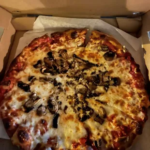 Medium cheese and mushroom