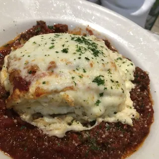 Lasagna with Meat Sauce