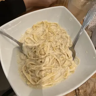 Fettuccine Alfredo