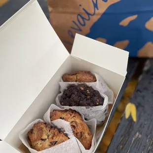 Chocolate Chip Walnut Cookie, Dark Chocolate Peanut Butter Chip Cookie