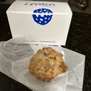 Chocolate Chip Walnut Cookie