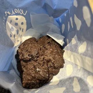Dark Chocolate Chip Cookie