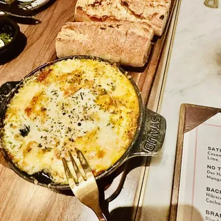 PROVOLETA Provolone picante, san marzano tomato, chimichurri, baguette