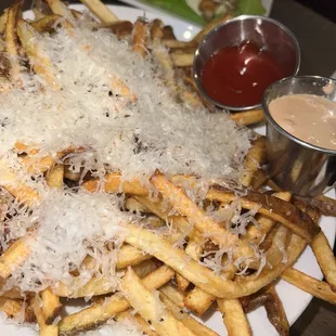 House Fries w/ fry sauce - 10/10
