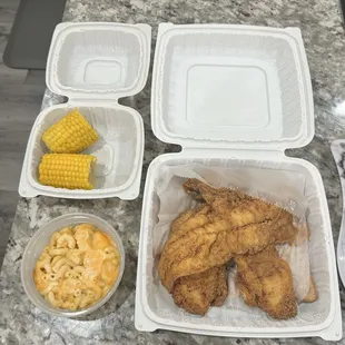 My meal from Horace and Dickies. Good food and even better customer service. Go here if both matter.