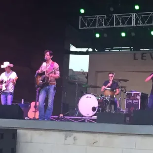 Zane Williams sponsored by Dave and Busters Arlington, TX