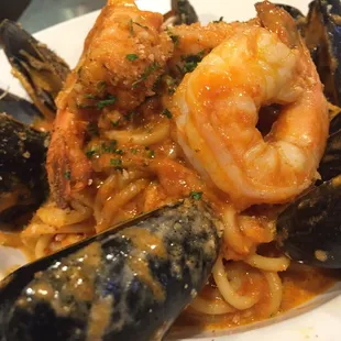 Spaghetti with seafood
