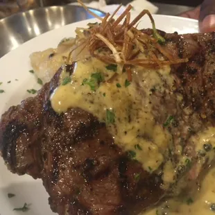 Steak with peppercorn sauce