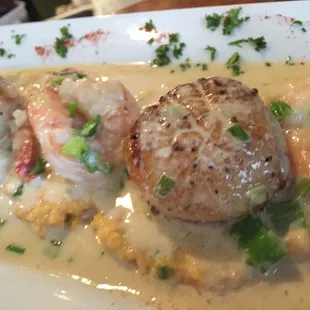 Scallop shrimp n grits