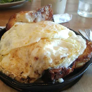 Croissant Biscuits & Gravy