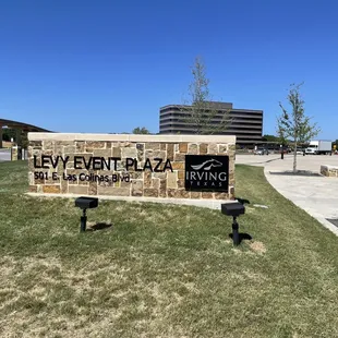 the entrance to the park