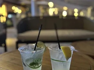 Hinana Bar
