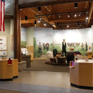 Animatronic of Thomas Jefferson waiting to tell you about the Lewis &amp; Clark Expedition