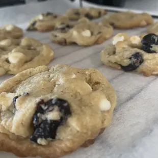 a close up of a cookie