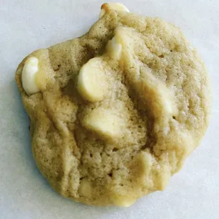 a close up of a cookie