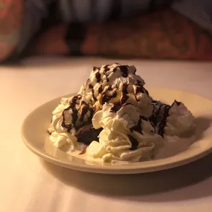 Lewnes' Steakhouse
