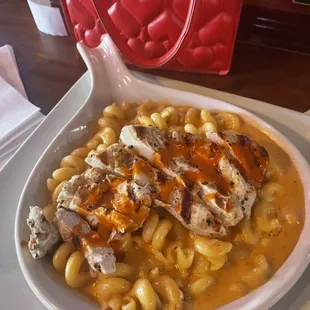 Buffalo Chicken Mac N Cheese