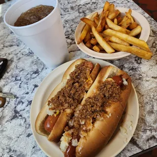 Lew's Hot Dogs