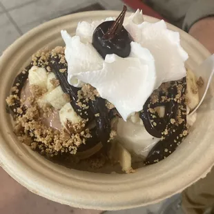 an ice cream sundae