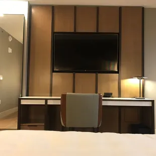 Entertainment/workspace