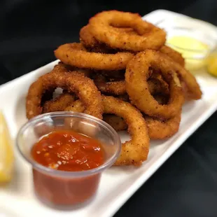 Omari&apos;s Restaurant (calamari)