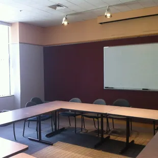 Nice sunny and spacious conference room. Available for random work&amp; study parties when it's not being used