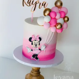 Minnie Mouse birthday cake