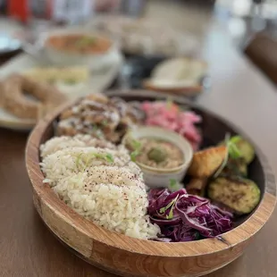chicken hummus plate