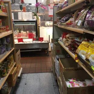 Inside LG Supermarket, Oakland Chinatown, Oakland, CA.