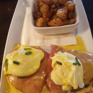 Eggs Benedict