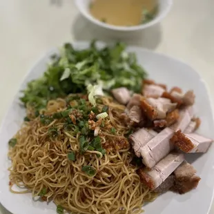 Roasted pork with noodles and broth